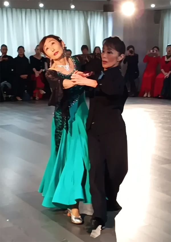 画像:東照雄様 藤井智子先生