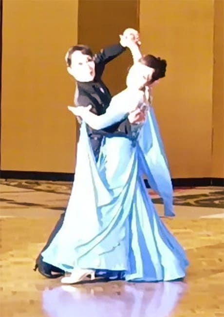 黒住まさよさんと平山和事先生によるワルツのデモンストレーション